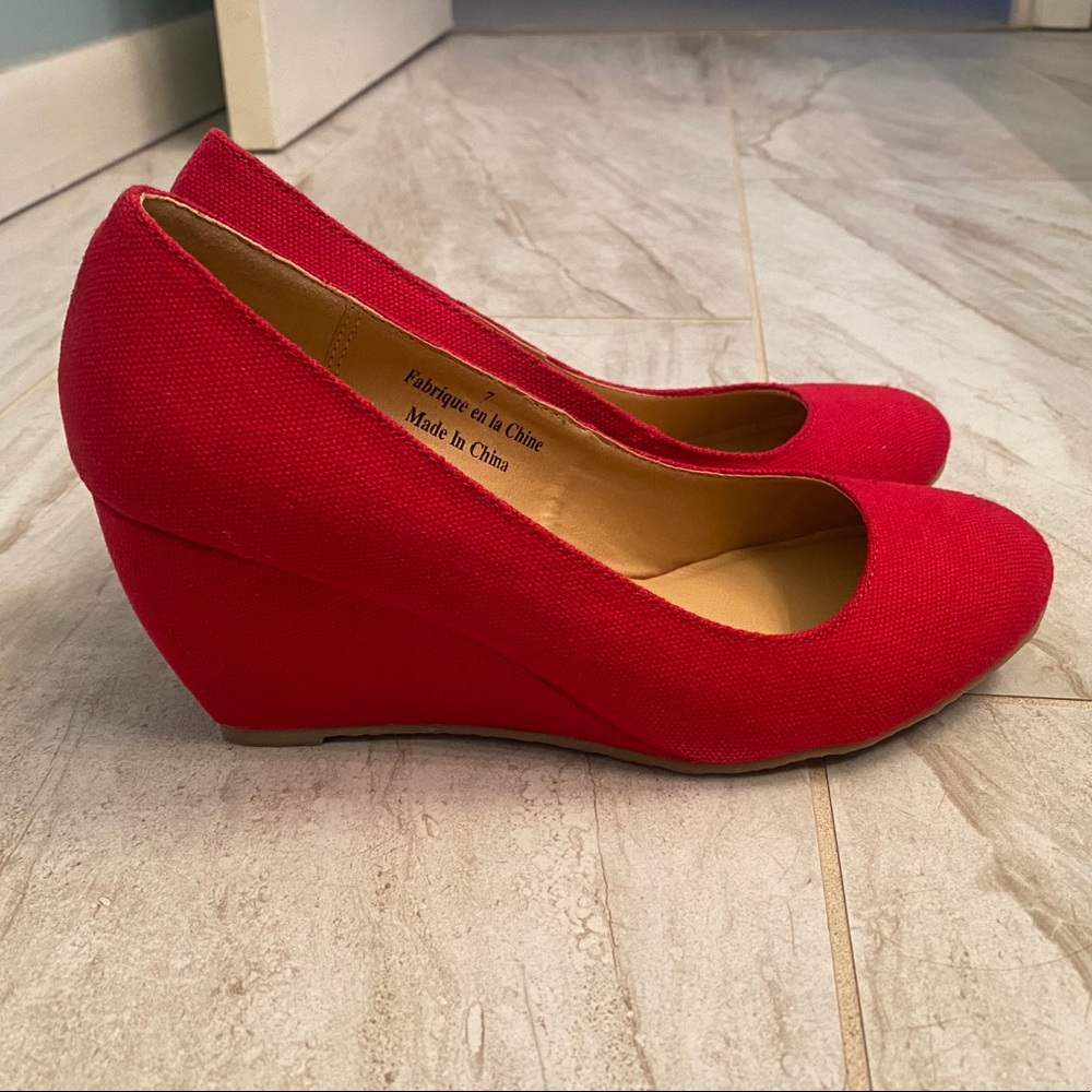 NWT Urban Outfitters Cooperative Red Wedges